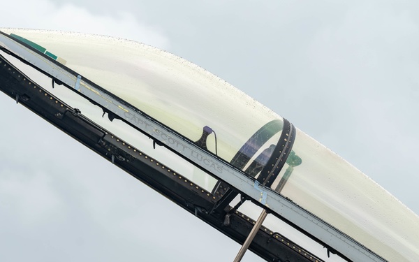 Combat Camera Flies in F-16