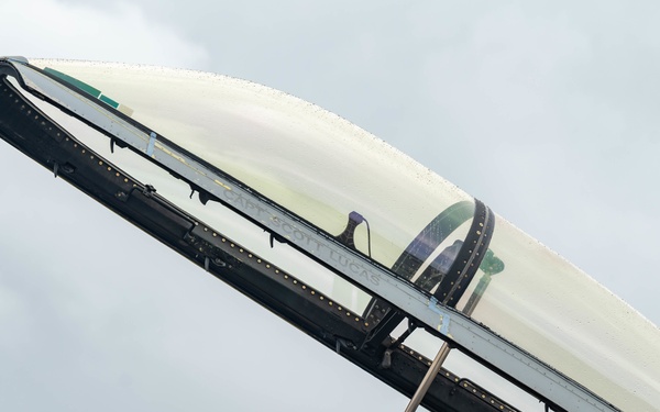 Combat Camera Flies in F-16