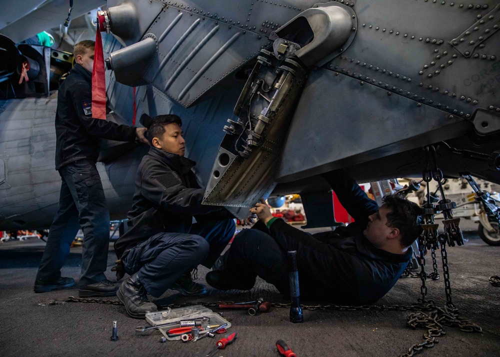 Daily Operations Onboard USS George H.W. Bush (CVN 77)