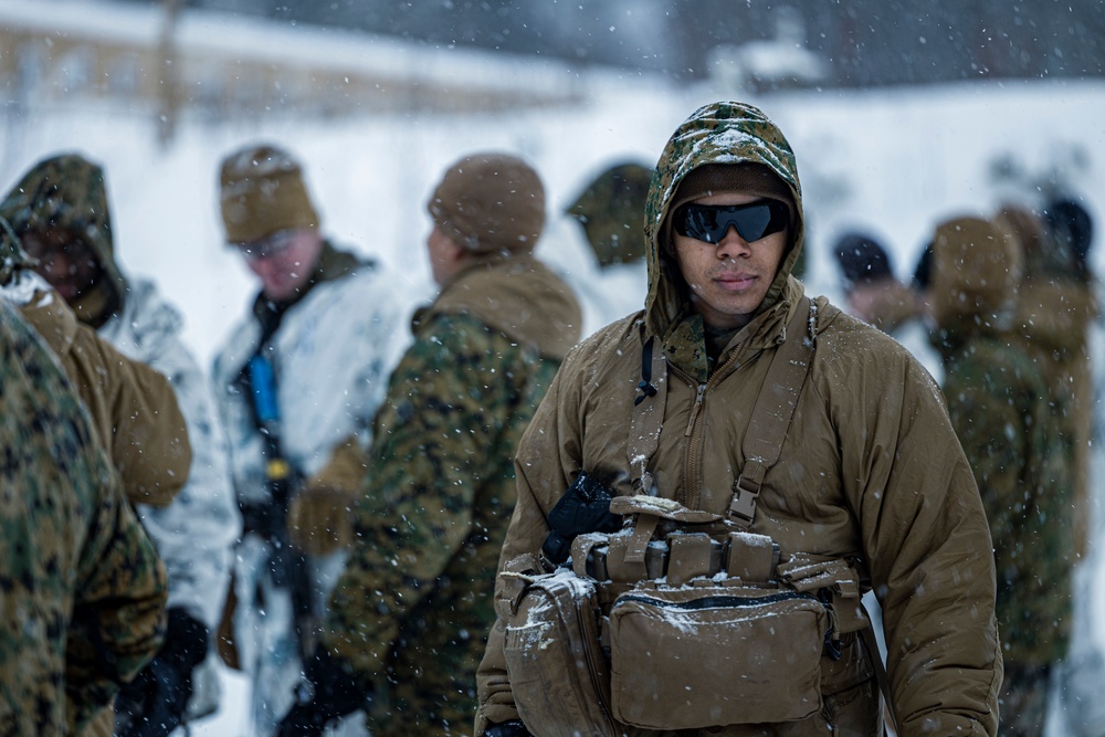 MRF-E Marines conduct live-fire range