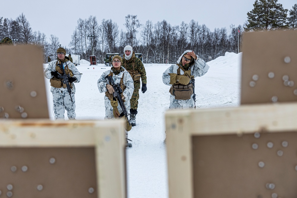 MRF-E Marines conduct live-fire range