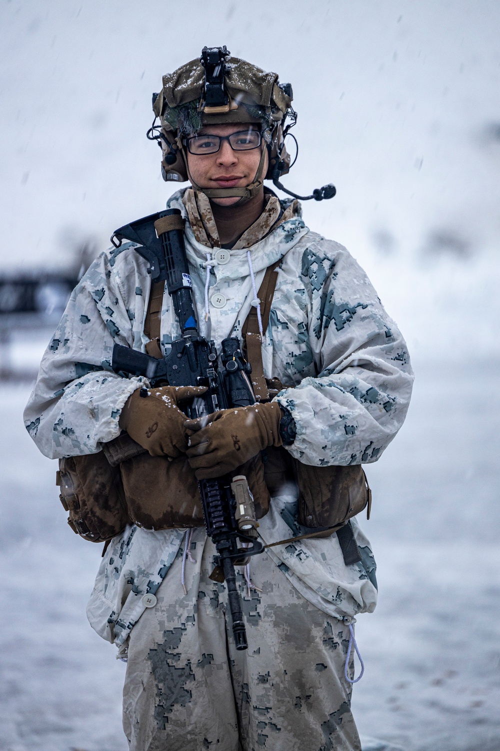 MRF-E Marines conduct live-fire range