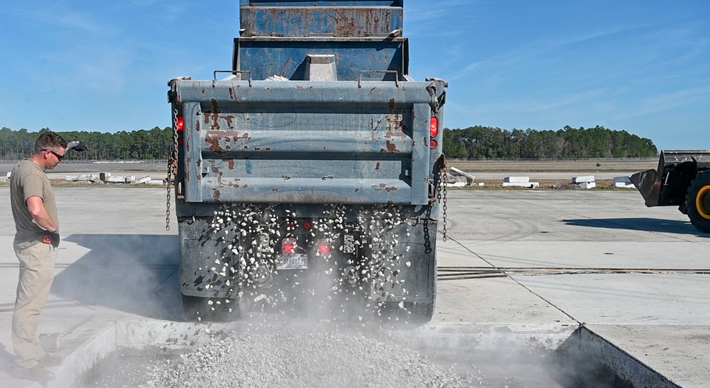 Florida Guard modernizes Navy airfield