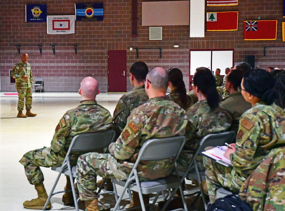 NGB Senior Enlisted Leader visits Alaska Guardsmen