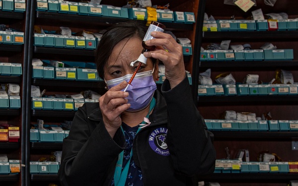 U.S. Navy Selects WRNMMC Pharmacist as 2022 Civilian Pharmacist of the Year