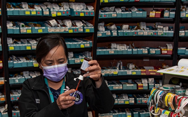 U.S. Navy Selects WRNMMC Pharmacist as 2022 Civilian Pharmacist of the Year