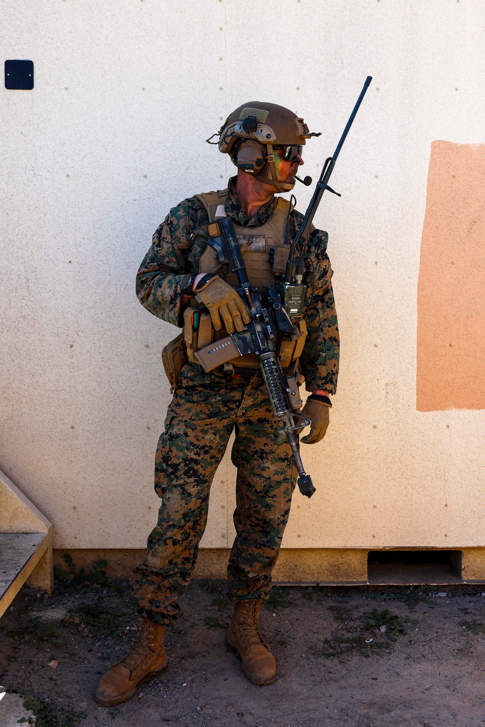 2nd Battalion, 1st Marines conduct a simulated air assault raid