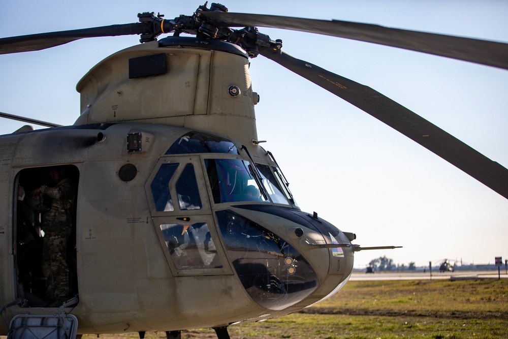 CH-47 Chinook stand ready in Incirlik Air Base, Türkiye