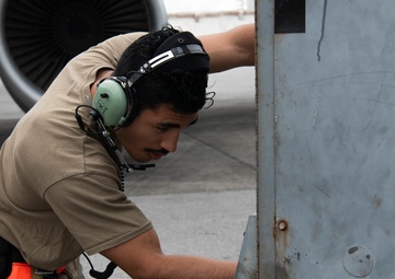 Going the distance: Tankers enable fighter support over Pacific