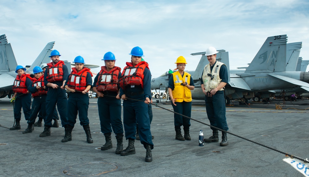 Nimitz Conducts Fueling at Sea