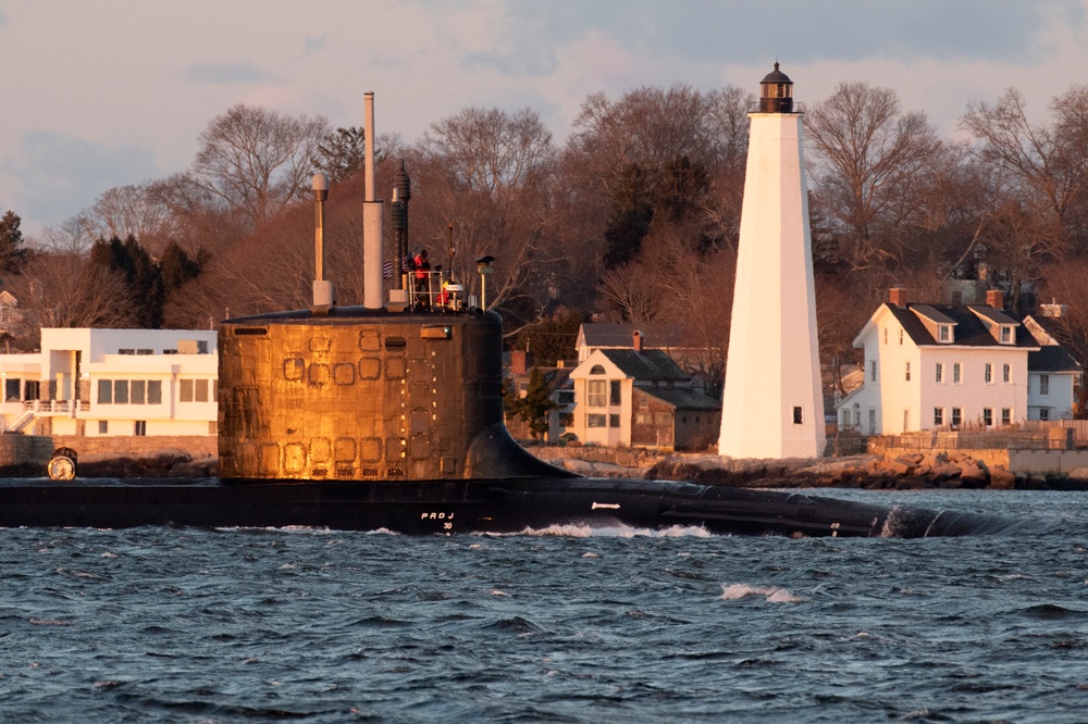 USS Delaware (SSN 791) Returns