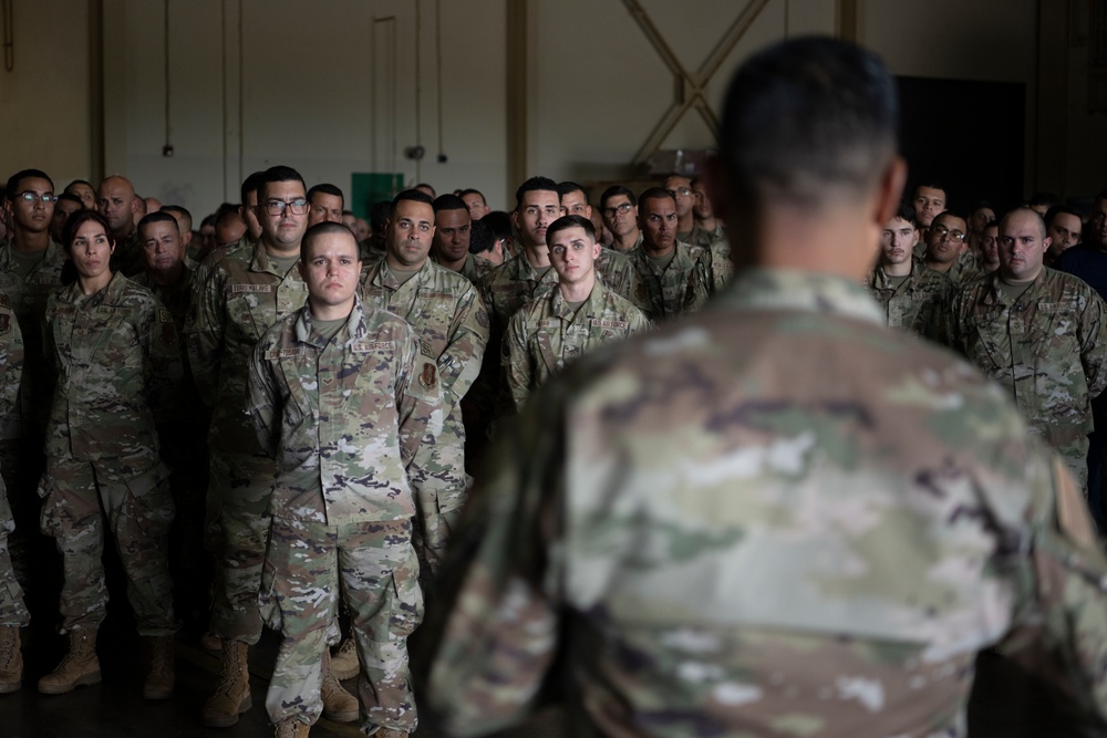 Gen. Daniel R. Hokanson, CNGB visits the 156th Wing