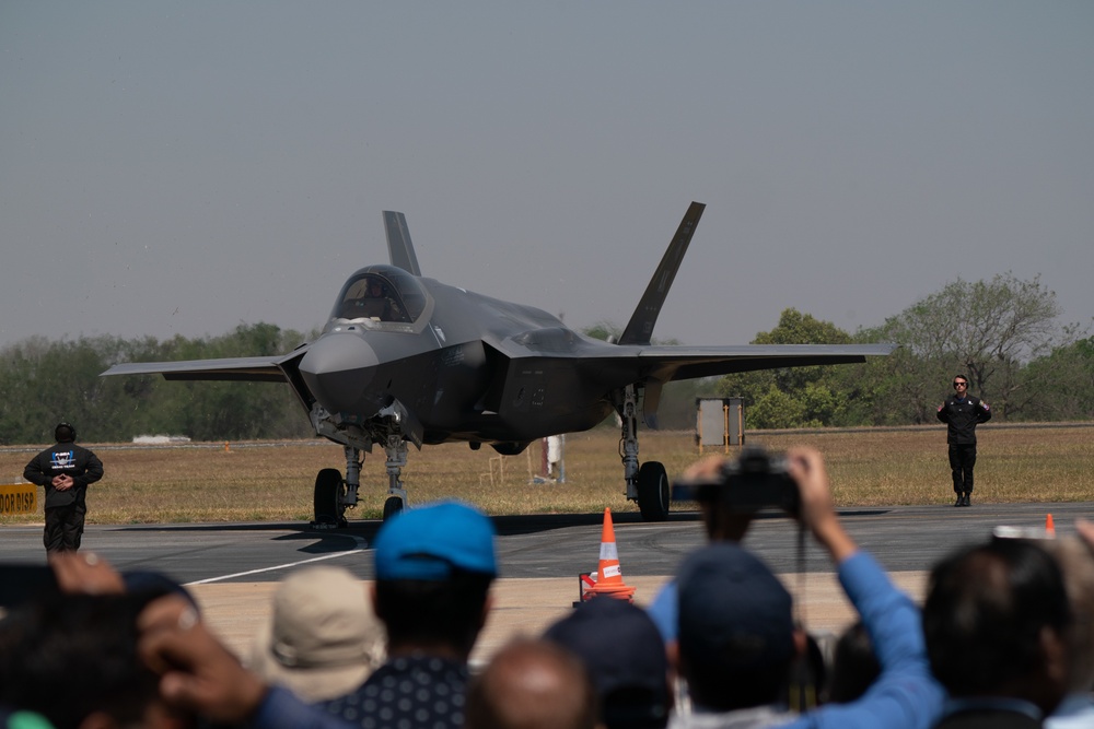 F-35 Demo team performs during Aero India 23