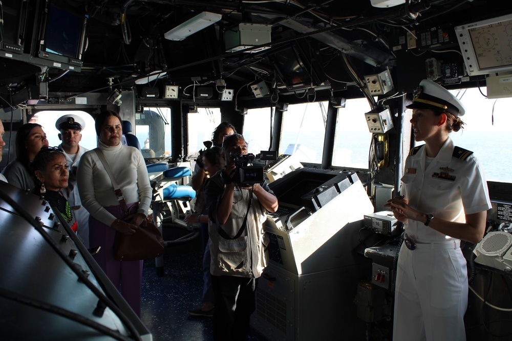 USS Lake Champlain Conducts Port Visit in Cabo San Lucas, Mexico