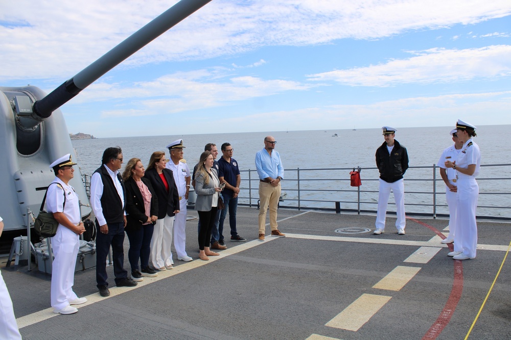 USS Lake Champlain Conducts Port Visit in Cabo San Lucas, Mexico