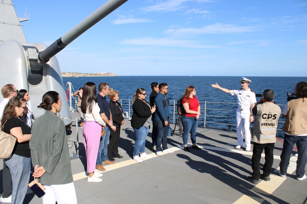 USS Lake Champlain Conducts Port Visit in Cabo San Lucas, Mexico