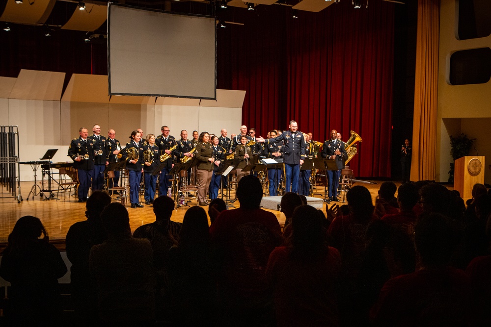 Connecting the Community with the Army and it’s Music