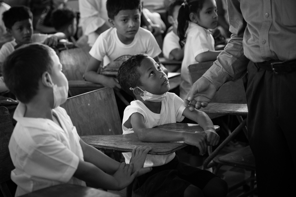 SFAB visits school in La Paz