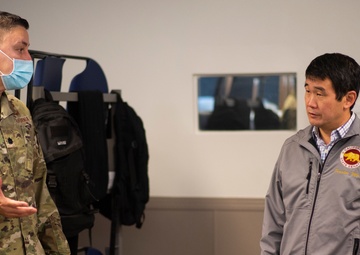 California Sen. David Min visits JFTB