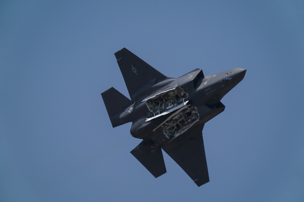 F-35 Demo team performs during Aero India 23