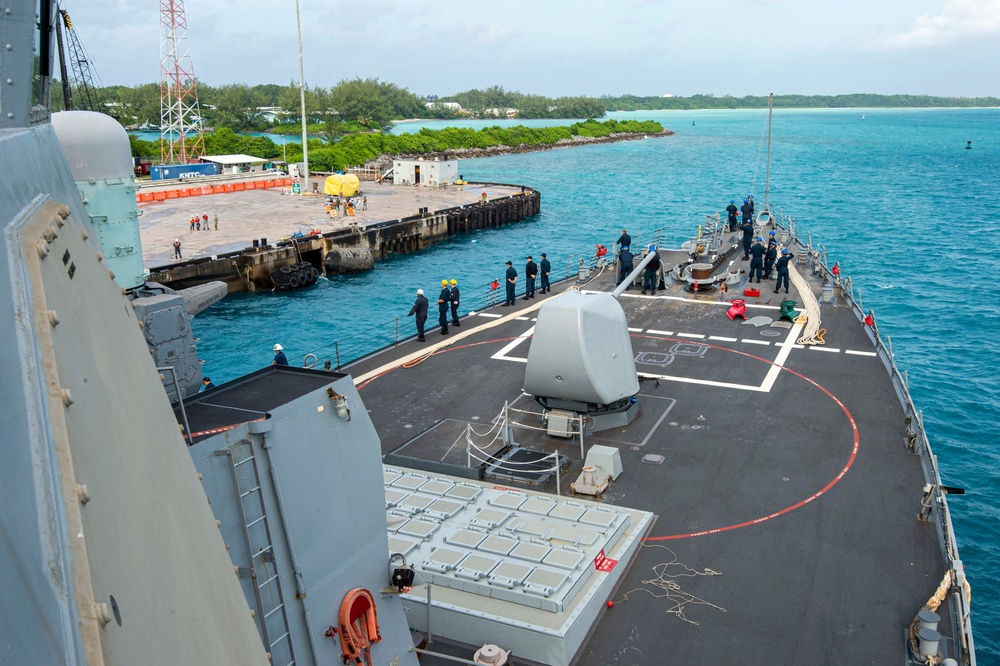 USS Paul Hamilton Visits Diego Garcia