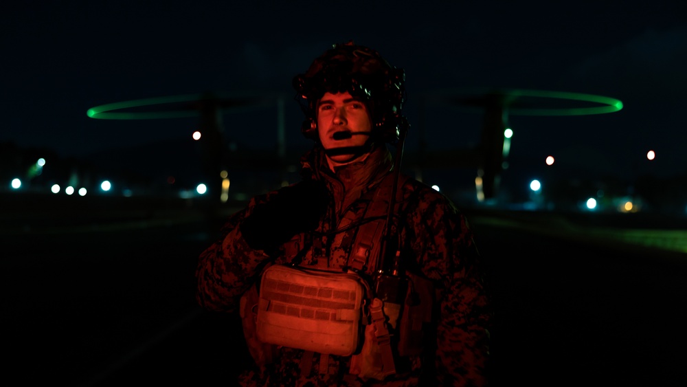 Fuji Viper 23.2: V34 Marines conduct Night Time Casualty Evacuations