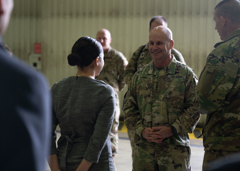 EUCOM Commander Visits RAF Lakenheath