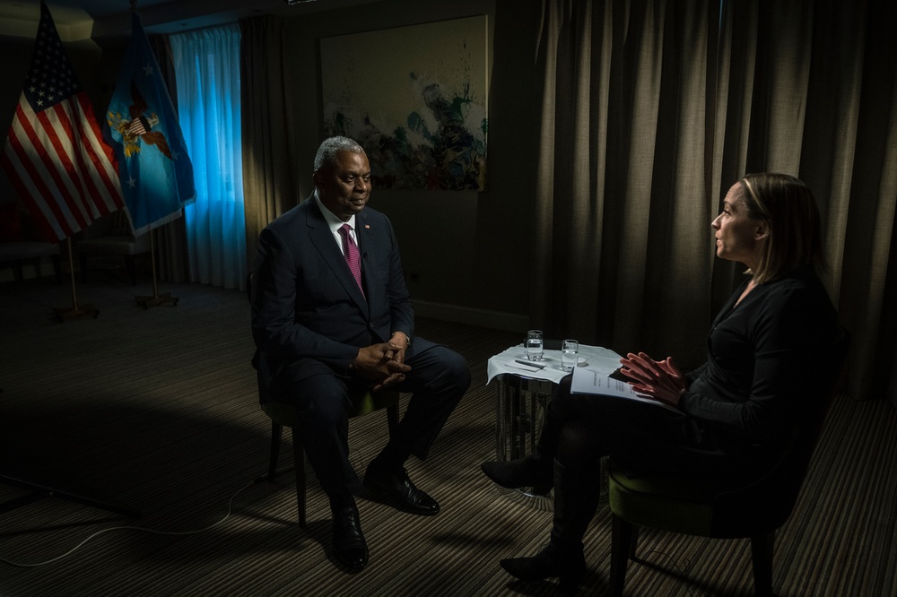 SECDEF Attends NATO Defense Ministerial