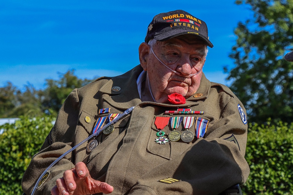 WWII Army Veteran, George Merz, visits the Soldiers of Task Force 78