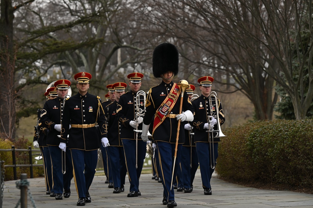 Space Force milestone: Guardian leads platoon in Arlington joint ceremony