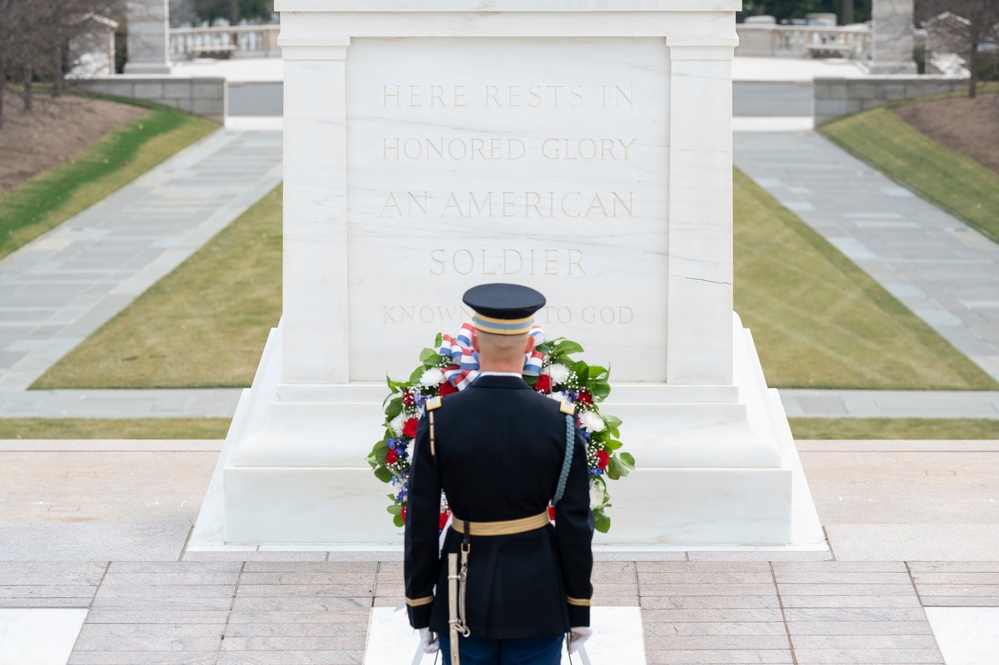 Space Force milestone: Guardian leads platoon in Arlington joint ceremony