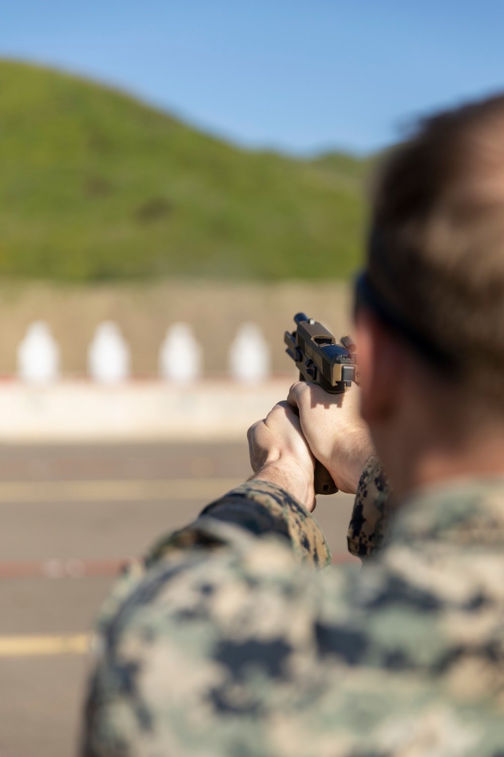 1st ANGLICO conducts Pistol Qualification