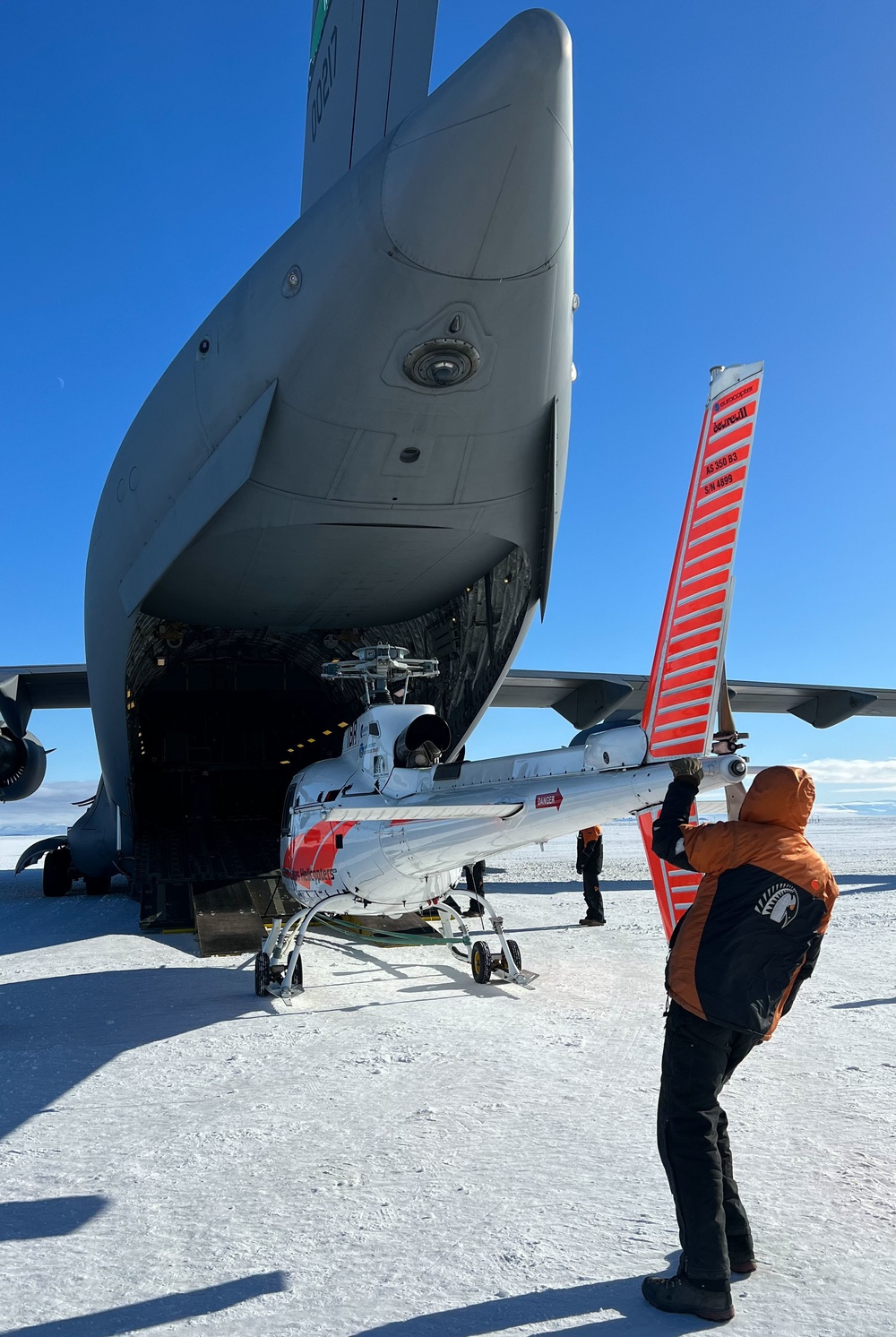 304th Expeditionary Airlift Squadron