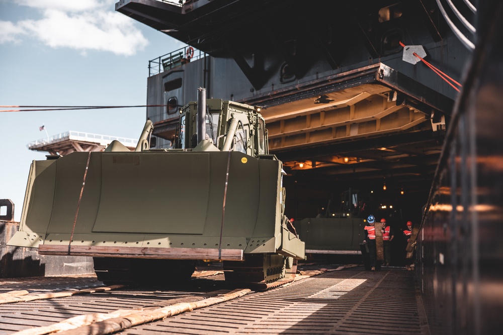 U.S. Marines with Combat Logistics regiment 27 conduct Maritime Pre-Positioning Force Exercise (MPFEX) 23 (Day 2)