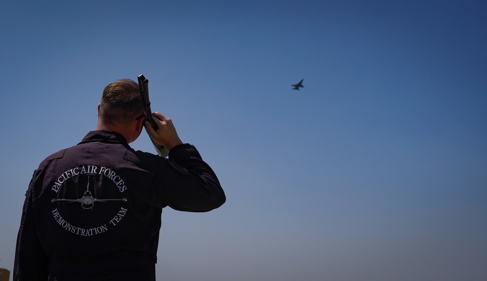 F-16 Demo team performs during Aero India 23