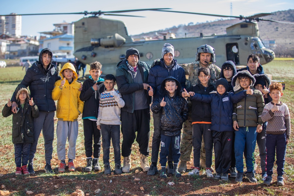 U.S. Army delivers relief supplies to the Turkish people