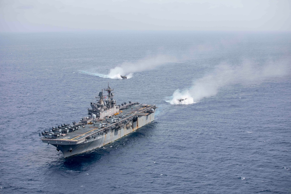 USS Makin Island Conducts ESF Operations