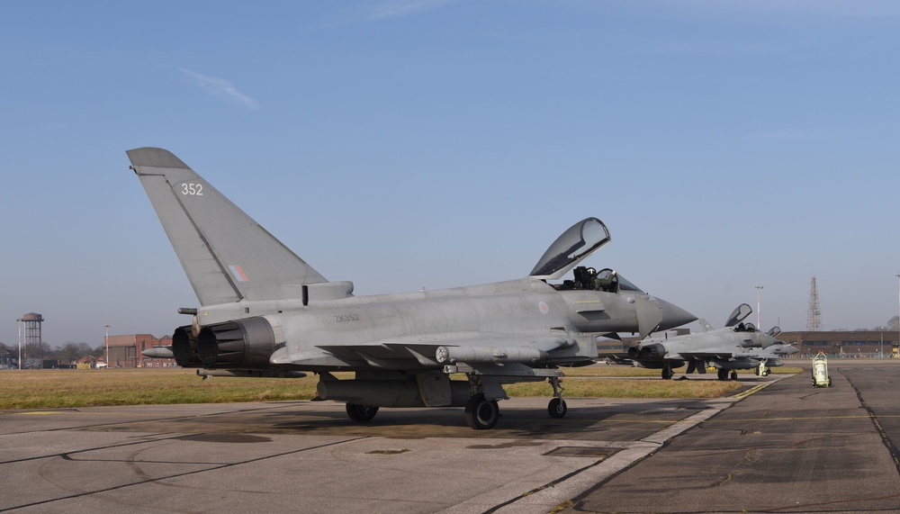 Eurofighter Typhoons from RAF Coningsby stop by RAF Mildenhall