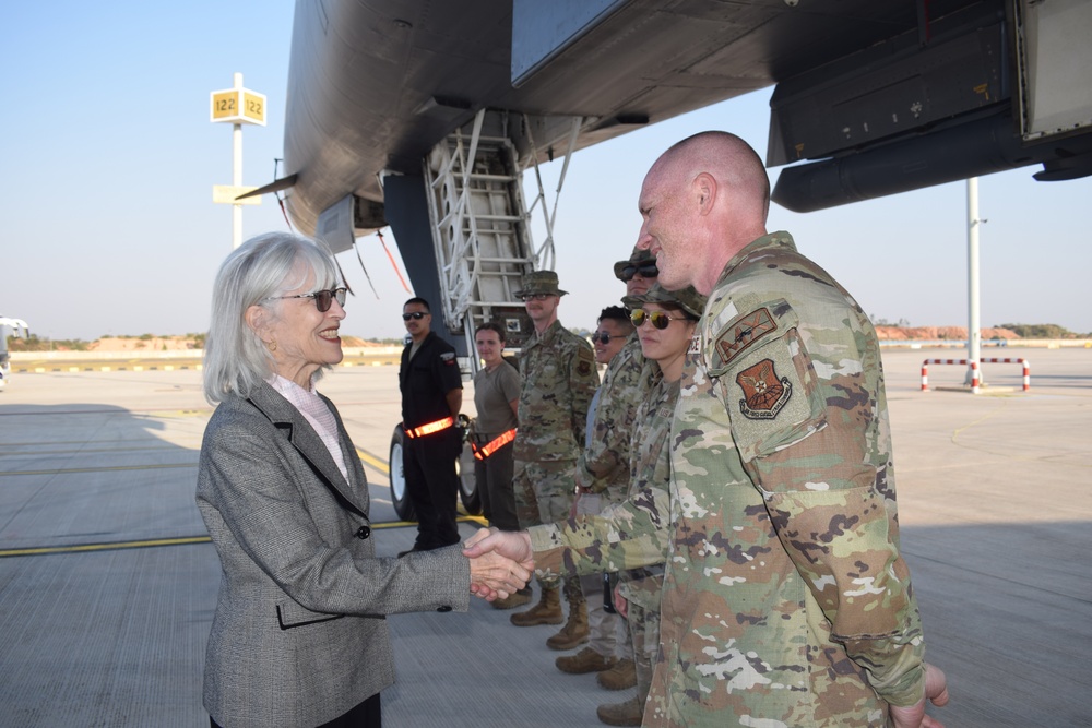 Ambassador Jones visits B-1 Airmen in India