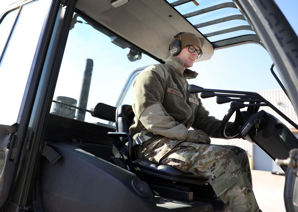 87th Aerial Port Squadron Conduct Port Dawg Challenge