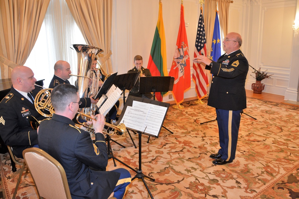 28th ID Band performs at Lithuanian embassy
