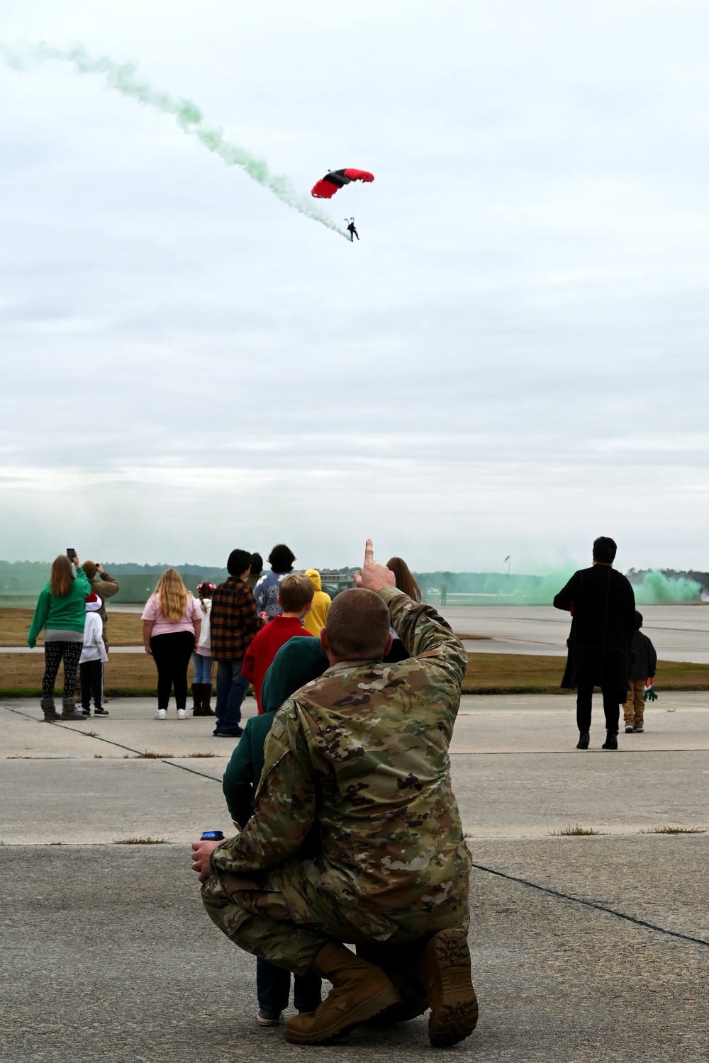 169th Fighter Wing welcomes Santa for the holidays