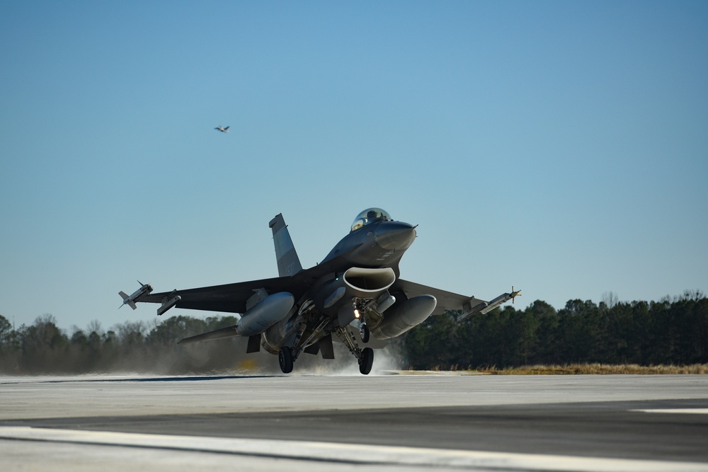 McEntire Joint National Guard Base F-16 fighter jets make successful return to base