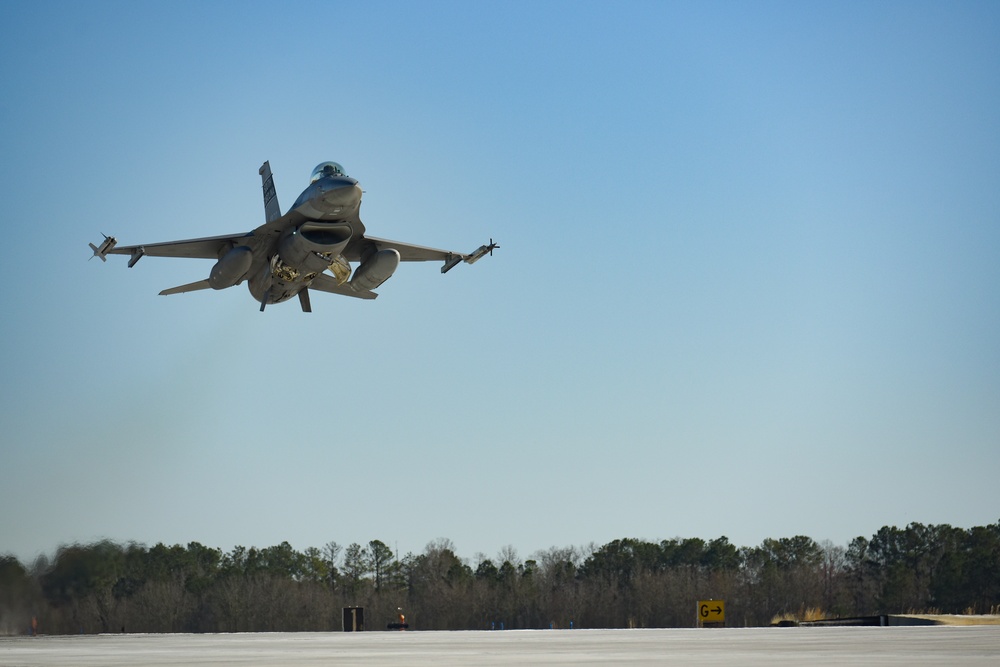 McEntire Joint National Guard Base F-16 fighter jets make successful return to base