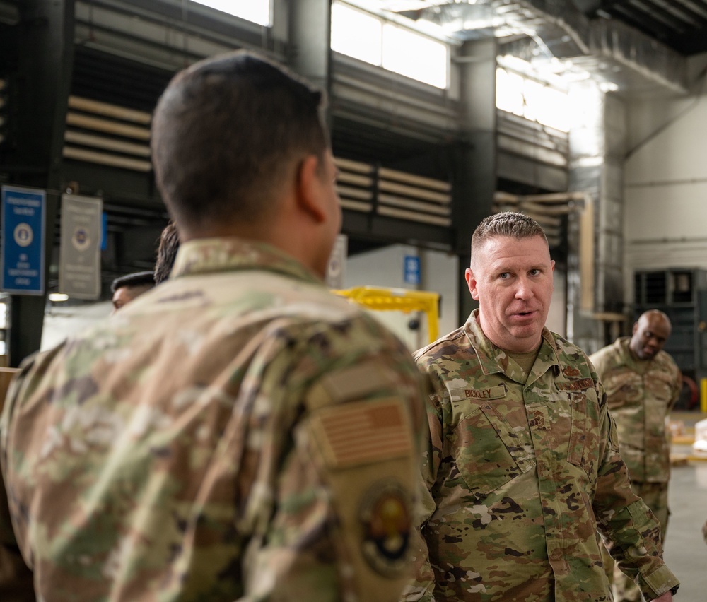 18th AF CCC visits Dover AFB