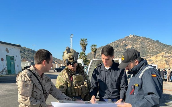 Explosive Ordnance Disposal Mobile Unit 12 Completes Exercise MAGRE