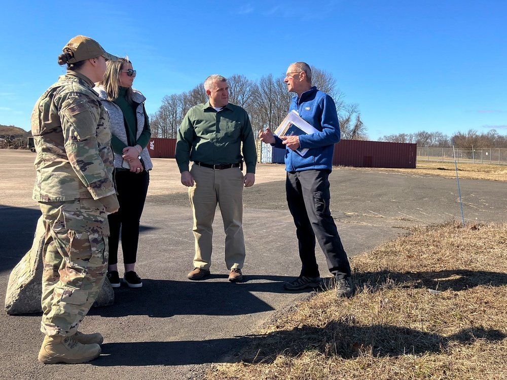 Pennsylvania Senator visits Biddle ANG Base