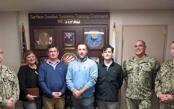 STAFFDEL Bennitt Visits Surface Combat Systems Training Command Det Western Pacific