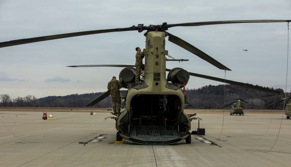 NCO demonstrates pre-flight checks
