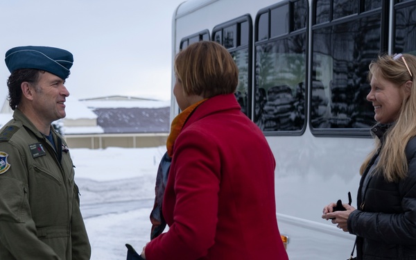 Norwegian Consul General visits JBER